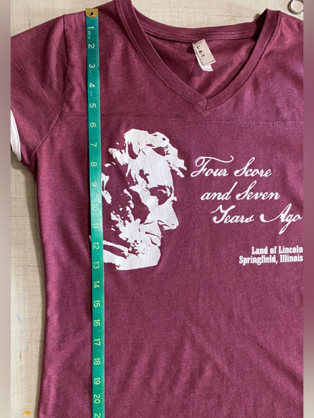 Women's V-Neck Lincoln Graphic Tee in Burgundy - Picture 9 of 9